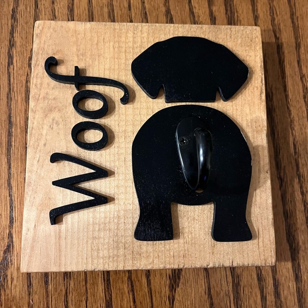 Dog plaque